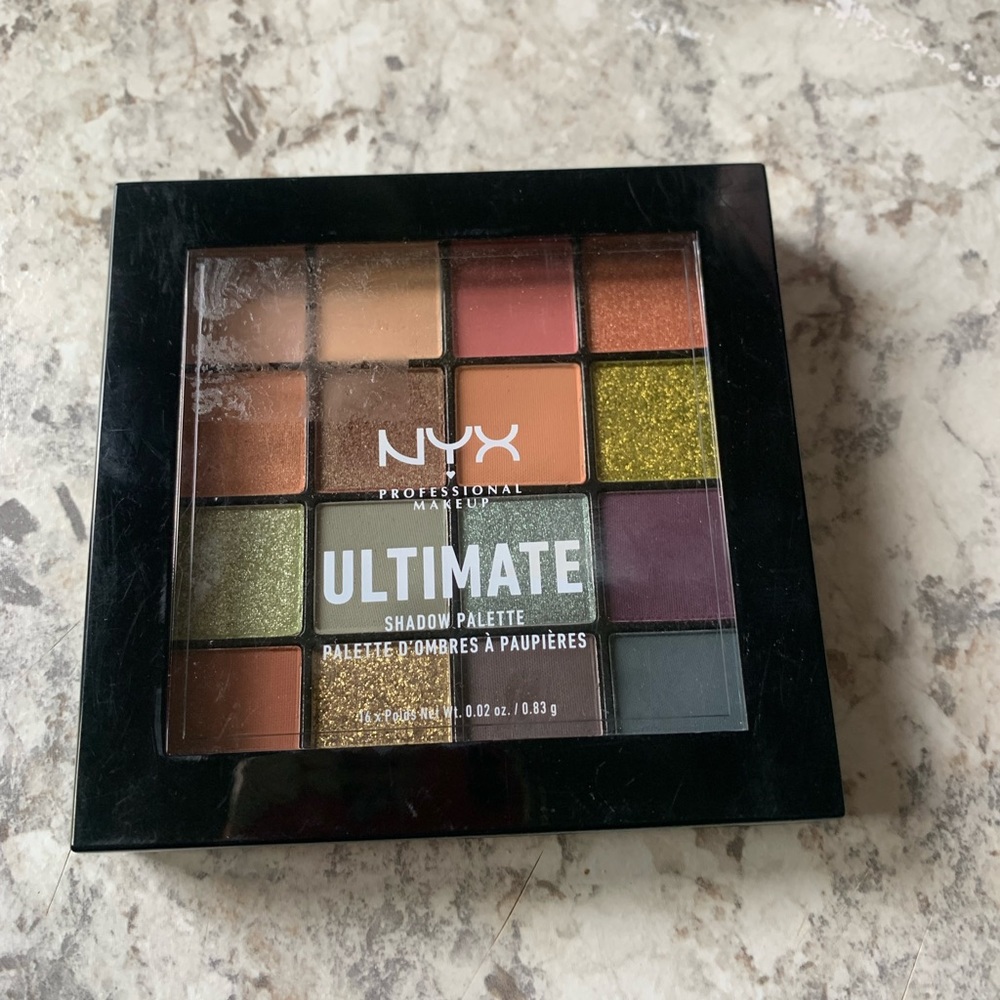 NYX Ultimate Eyeshadow Palette